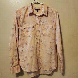 Peach American Eagle Button Up Top with flowers